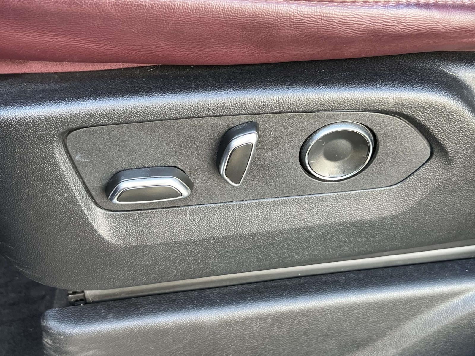 2025 Cadillac Escalade ESV Sport