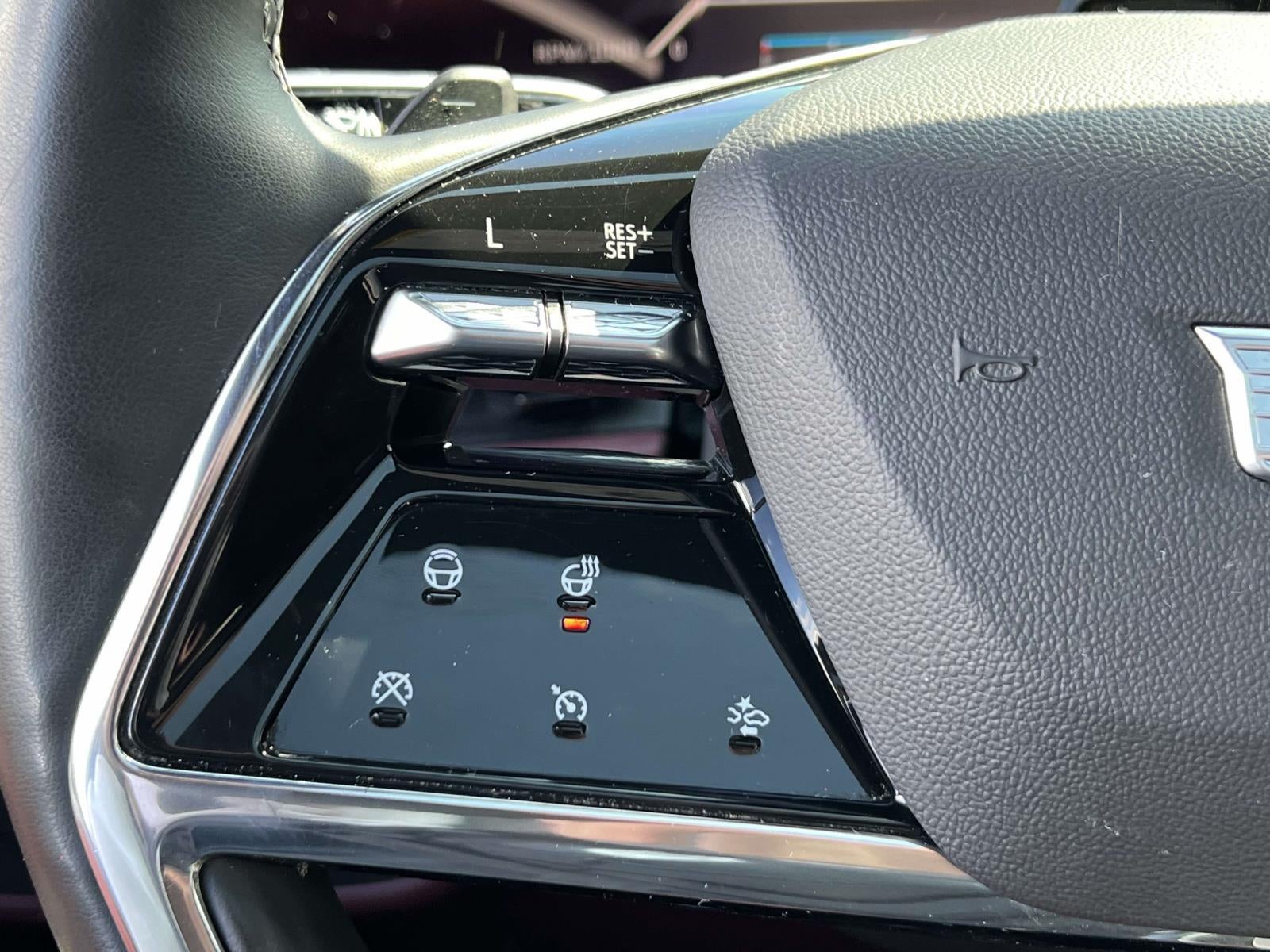 2025 Cadillac Escalade ESV Sport