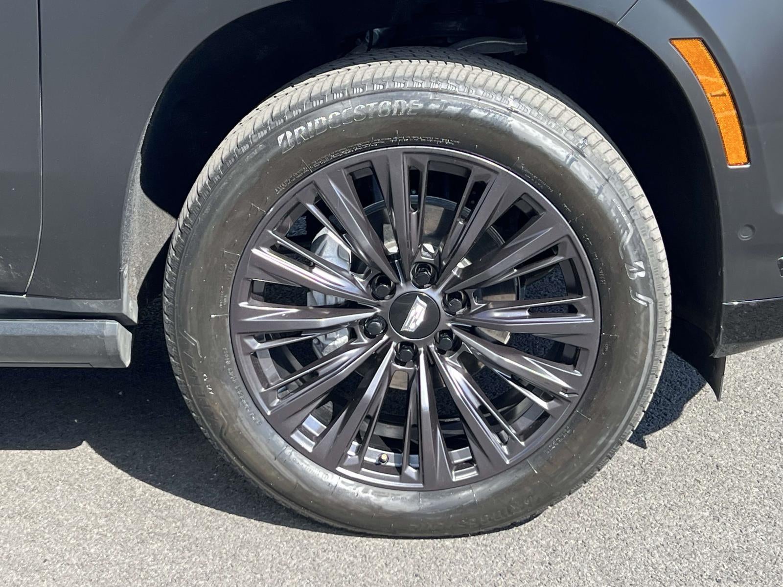 2025 Cadillac Escalade ESV Sport