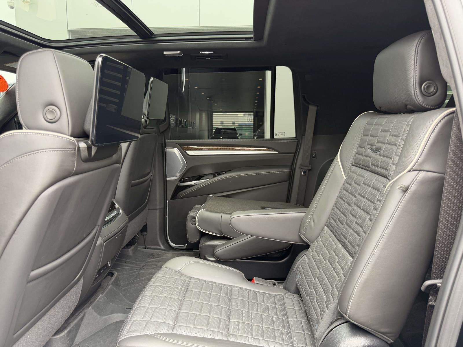2025 Cadillac Escalade ESV Sport Platinum