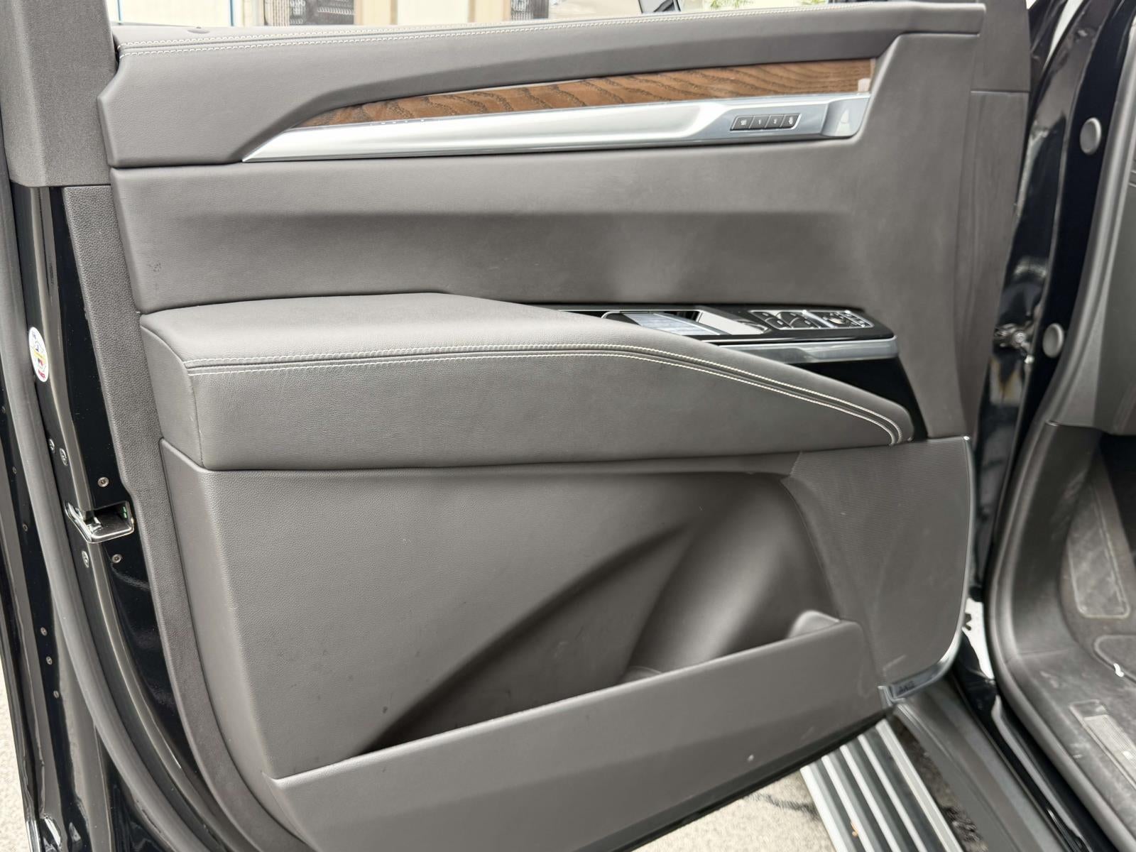 2025 Cadillac Escalade ESV Sport Platinum