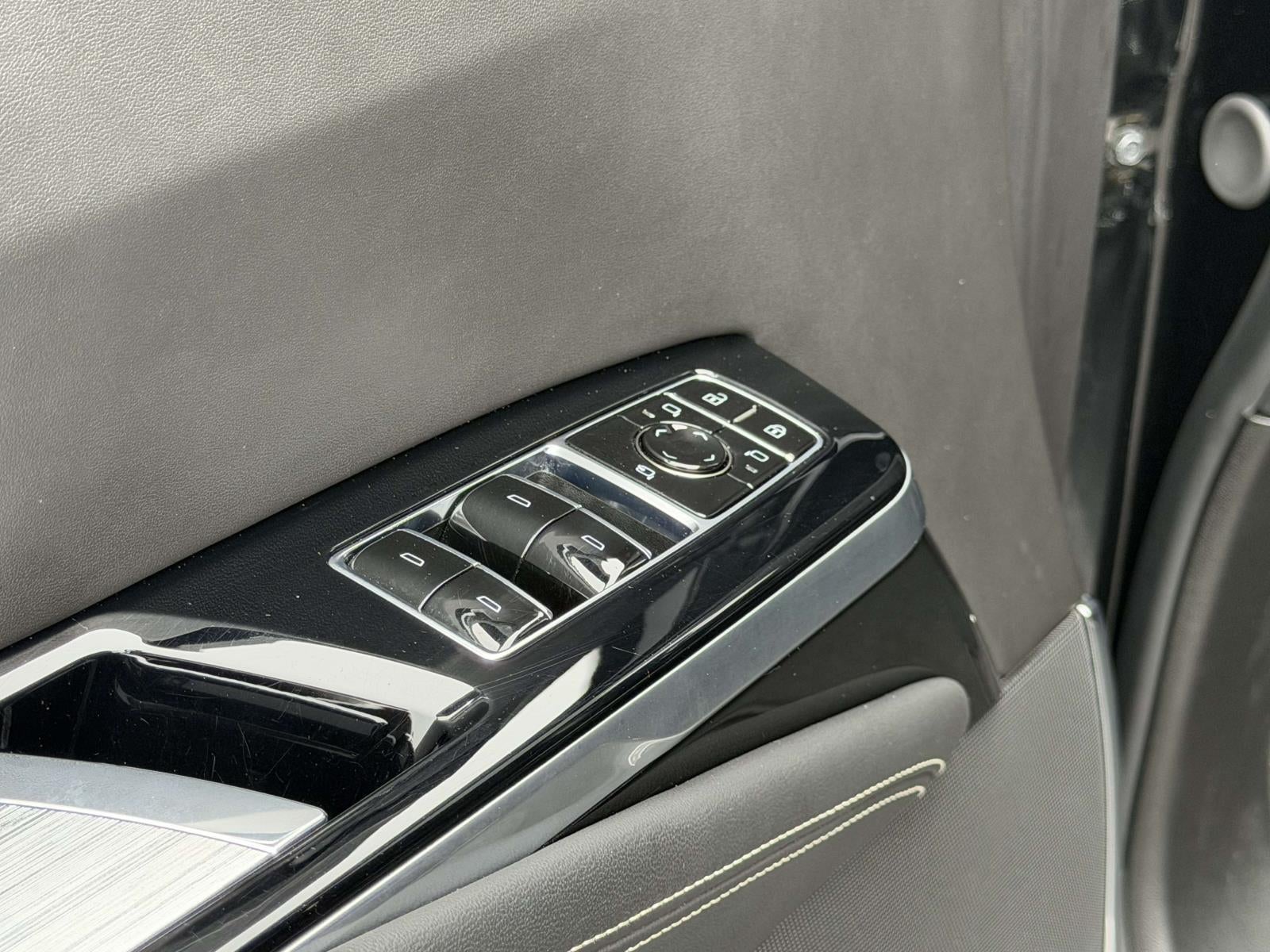 2025 Cadillac Escalade ESV Sport Platinum