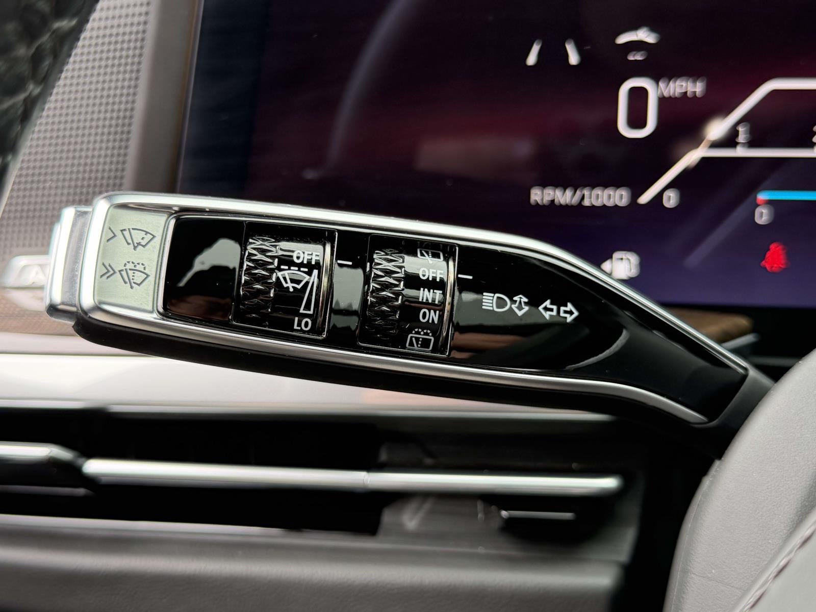 2025 Cadillac Escalade ESV Sport Platinum