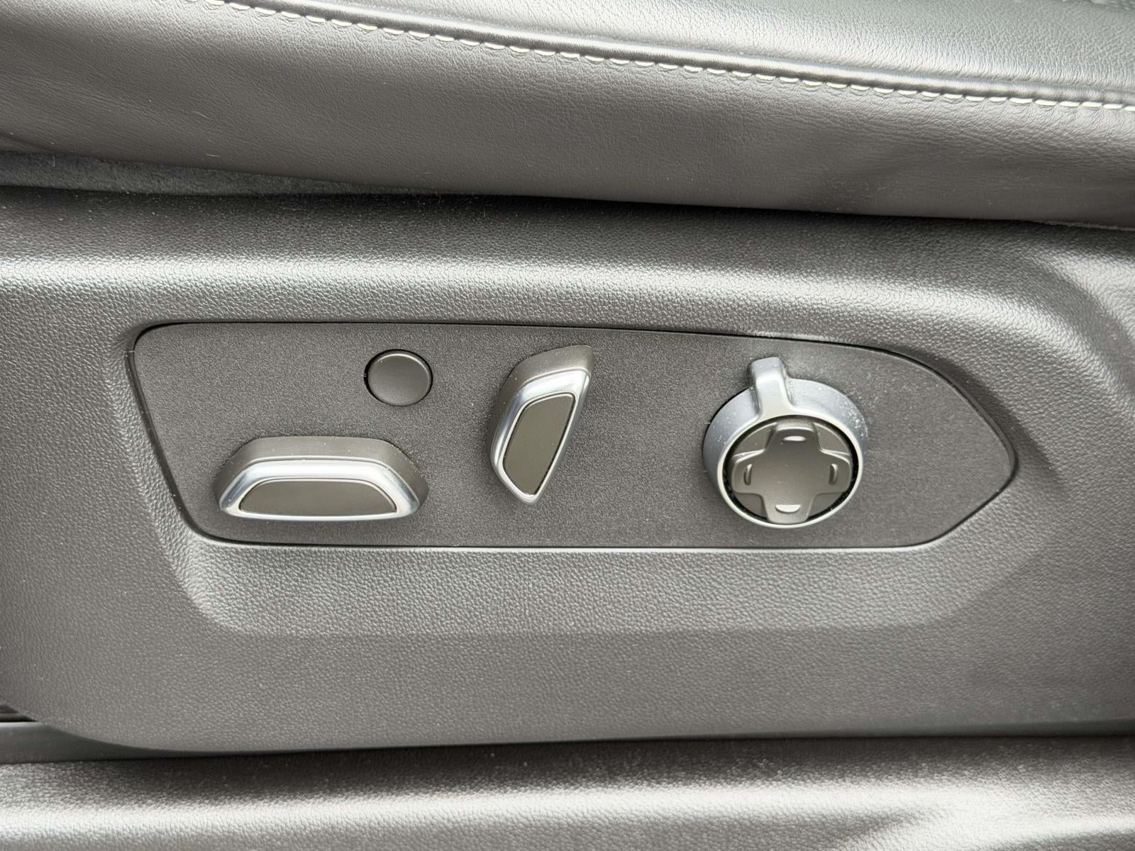2025 Cadillac Escalade ESV V-Series