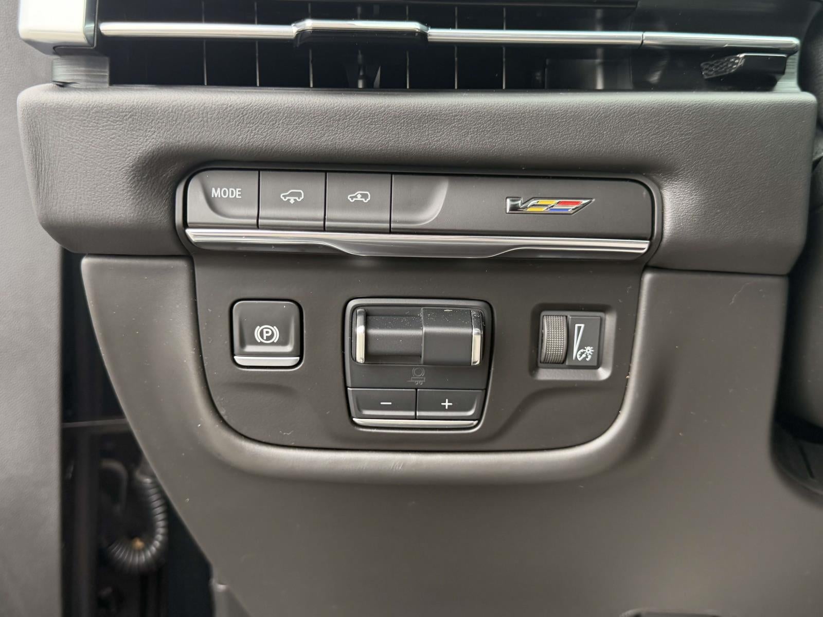 2025 Cadillac Escalade ESV V-Series