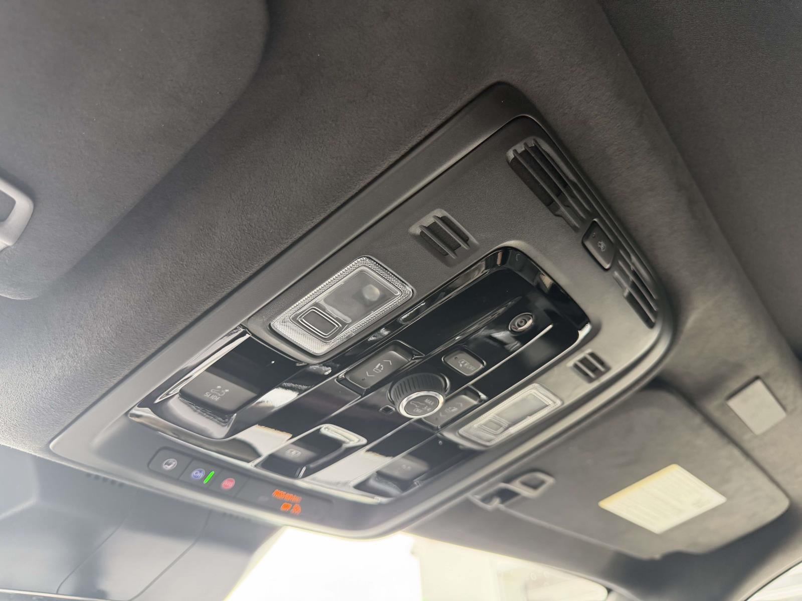 2025 Cadillac Escalade ESV V-Series