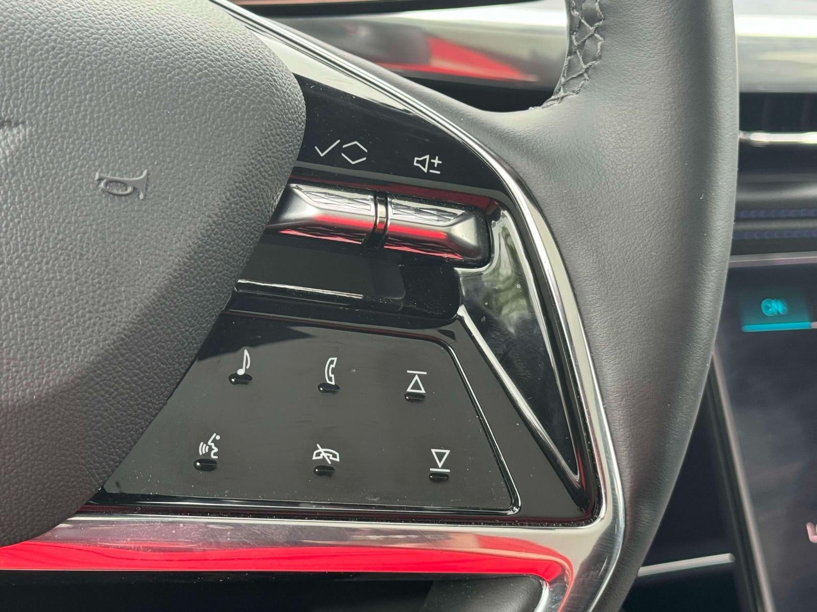 2025 Cadillac ESCALADE IQ Luxury 1 AWD