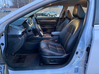 2024 Nissan Altima SR FWD