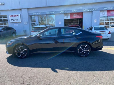 2024 Nissan Altima SR FWD