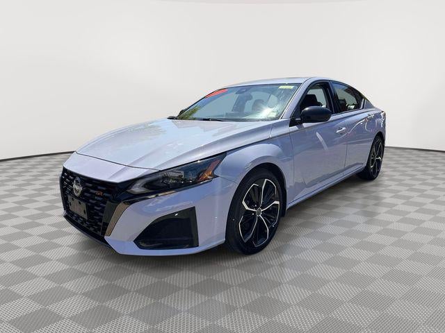 2023 Nissan Altima SR FWD