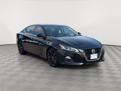 2022 Nissan Altima SR FWD