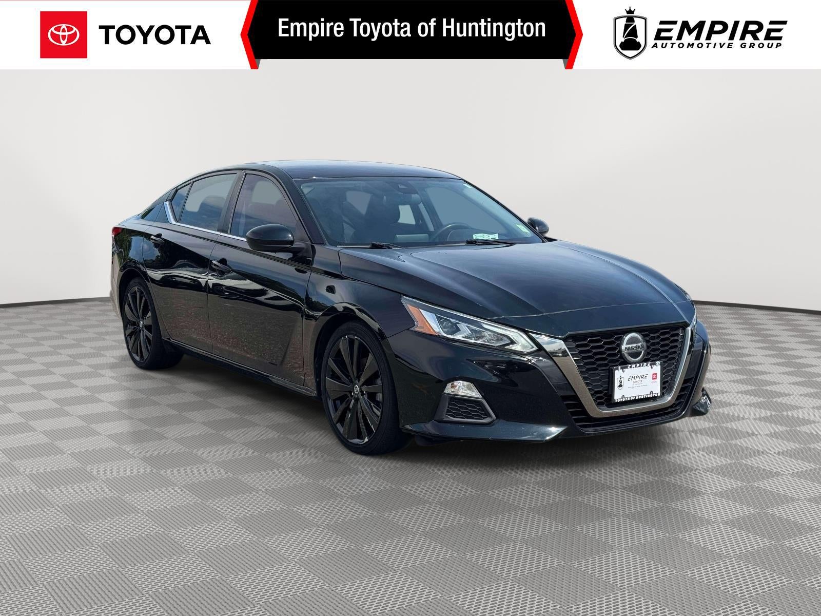 2022 Nissan Altima SR FWD