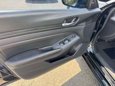 2022 Nissan Altima SR FWD