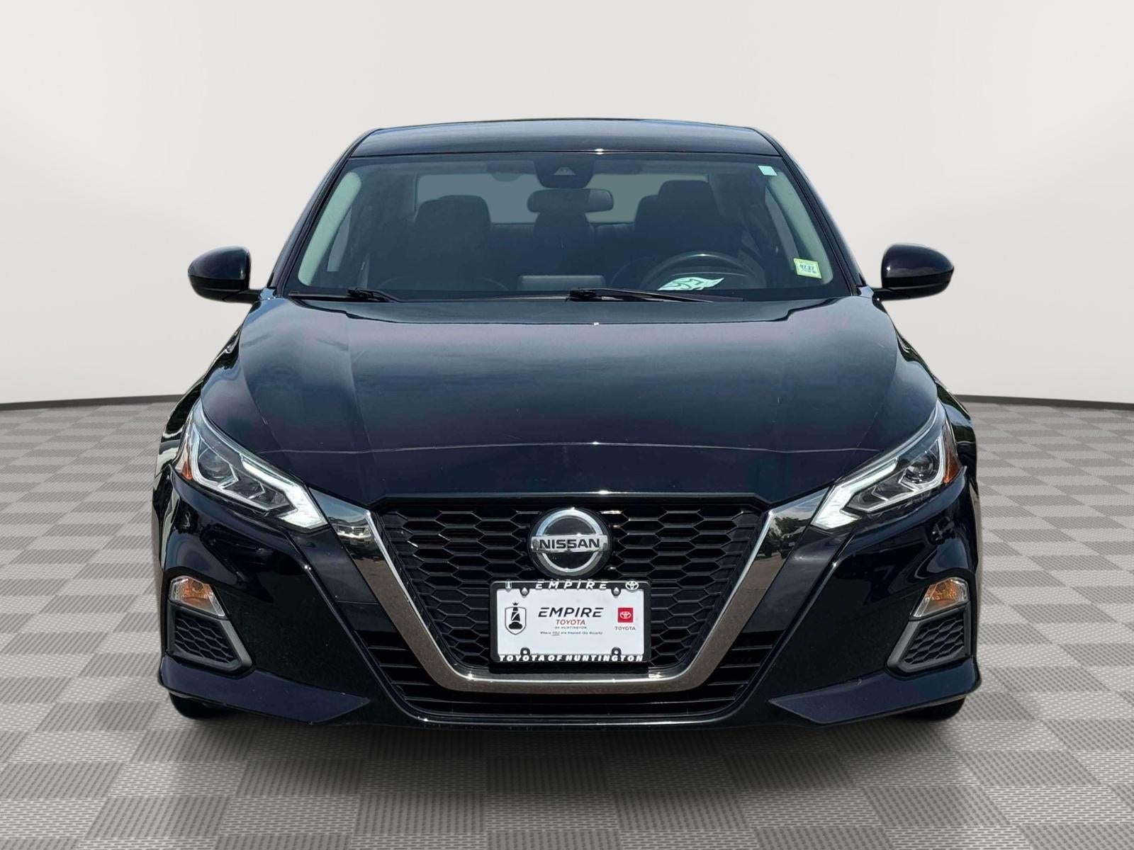 2022 Nissan Altima SR FWD