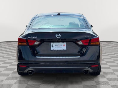 2022 Nissan Altima SR FWD