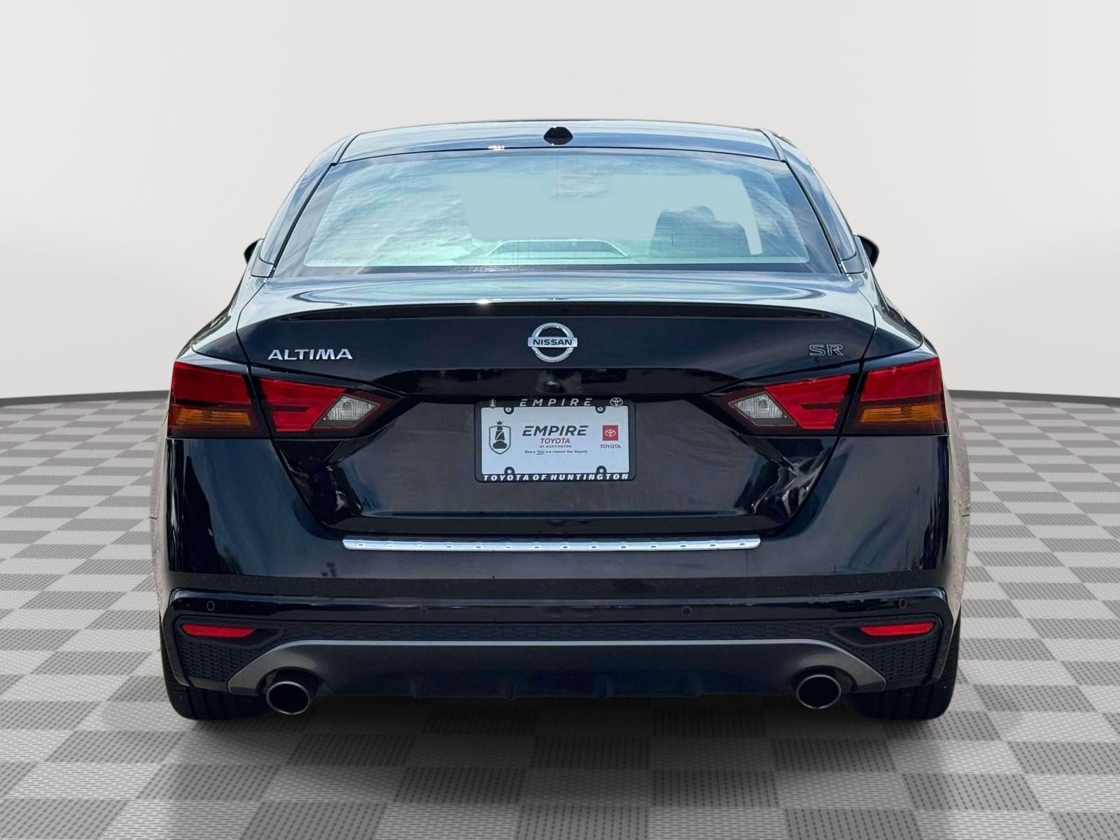 2022 Nissan Altima SR FWD
