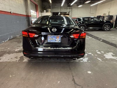 2023 Nissan Altima SR FWD
