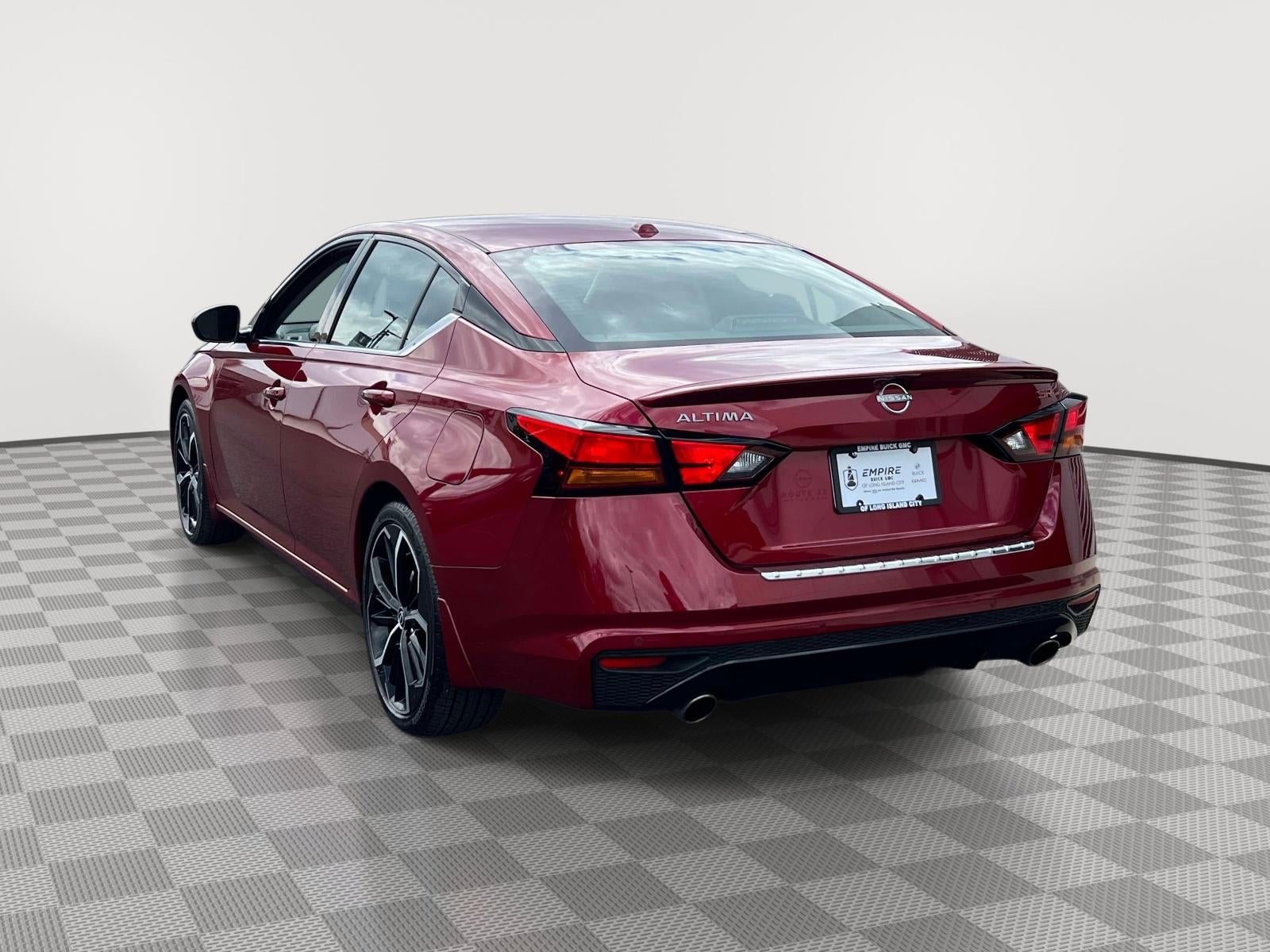 2023 Nissan Altima SR FWD