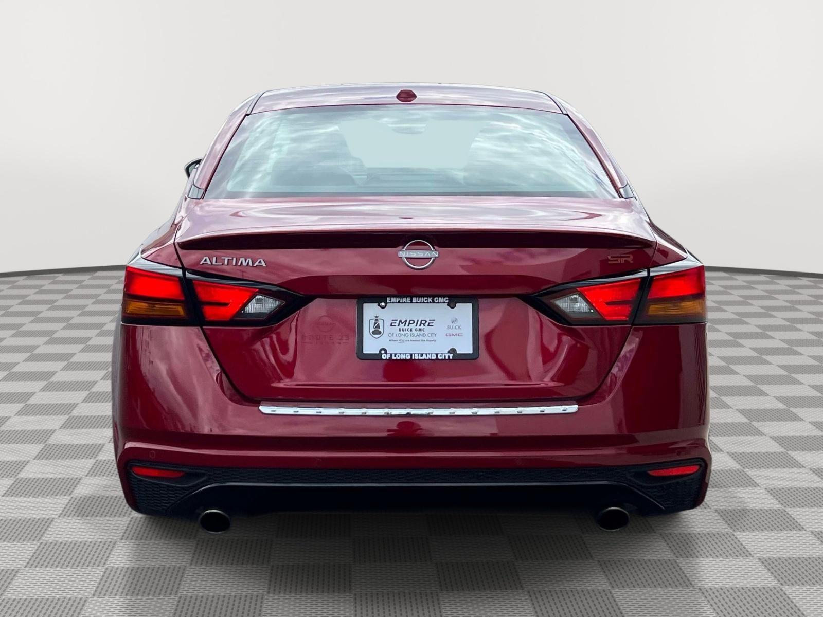 2023 Nissan Altima SR FWD