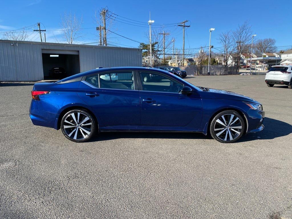 2022 Nissan Altima SR FWD