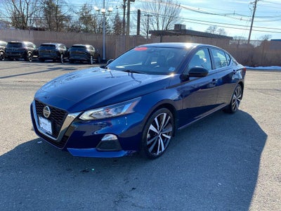 2022 Nissan Altima SR FWD