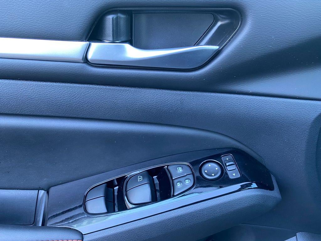 2025 Nissan Altima SR AWD