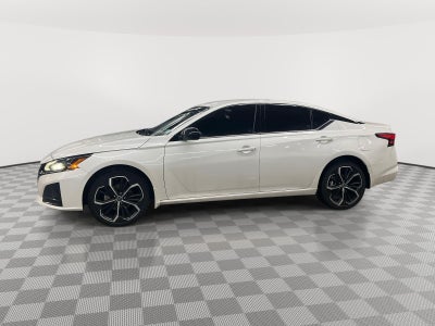 2023 Nissan Altima SR Intelligent AWD