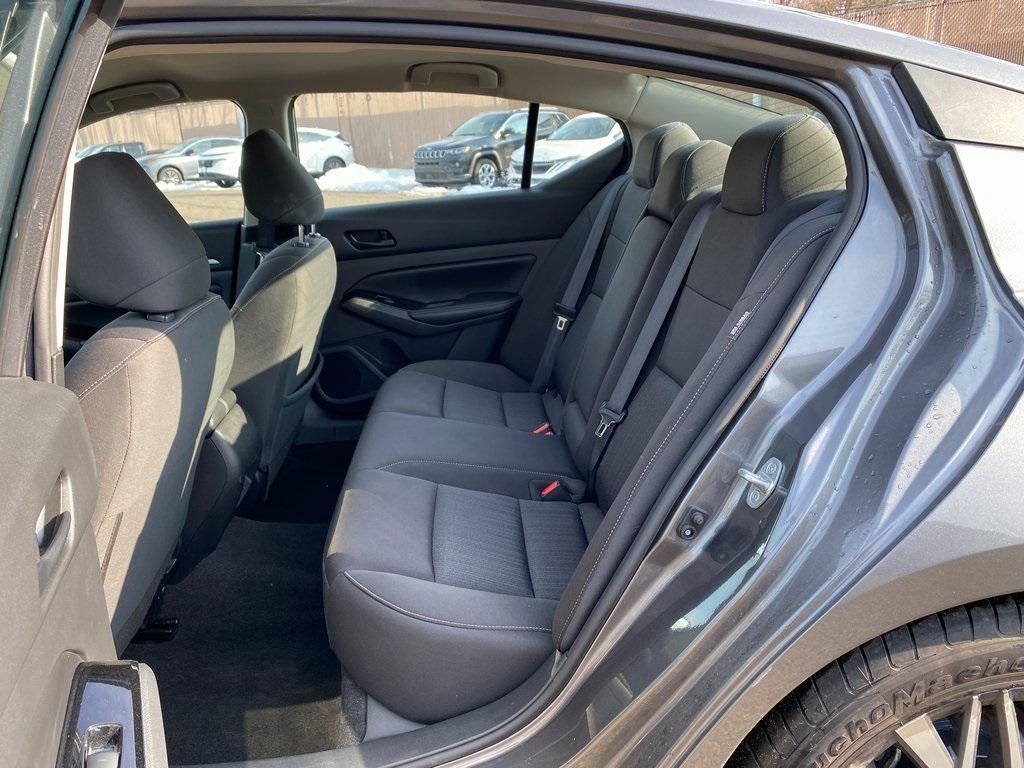 2023 Nissan Altima SV FWD