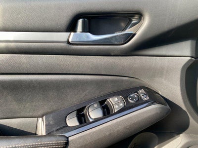 2023 Nissan Altima SV FWD