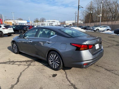 2023 Nissan Altima SV FWD