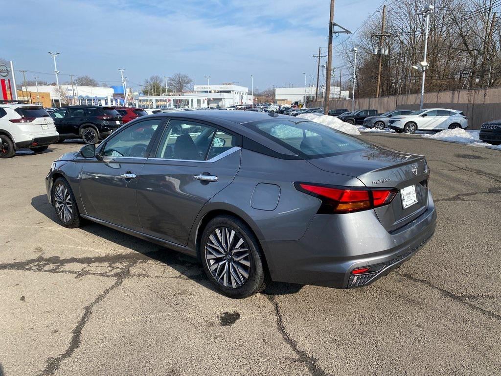 2023 Nissan Altima SV FWD