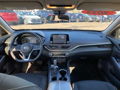 2023 Nissan Altima SV FWD