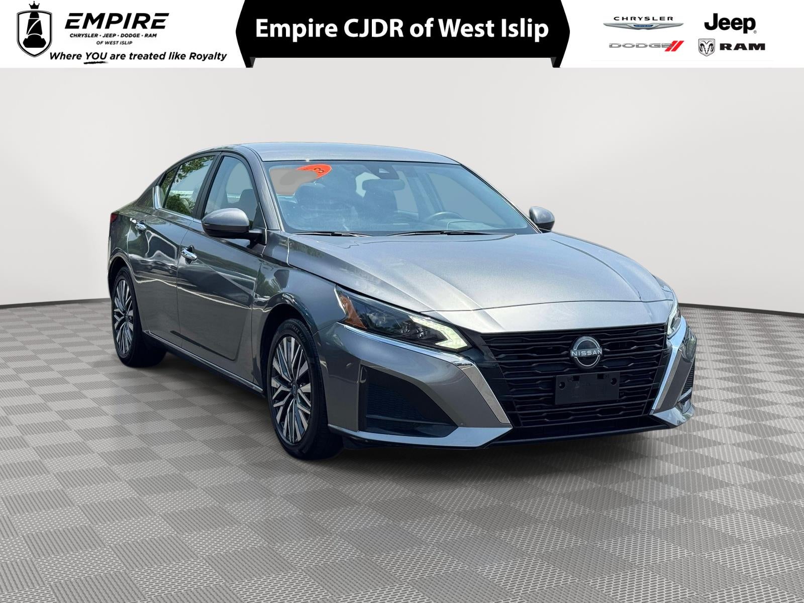 2023 Nissan Altima SV FWD