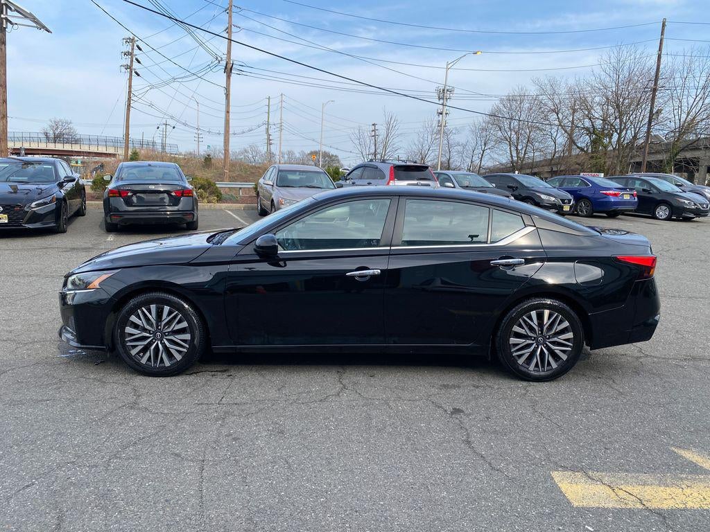 2023 Nissan Altima SV FWD