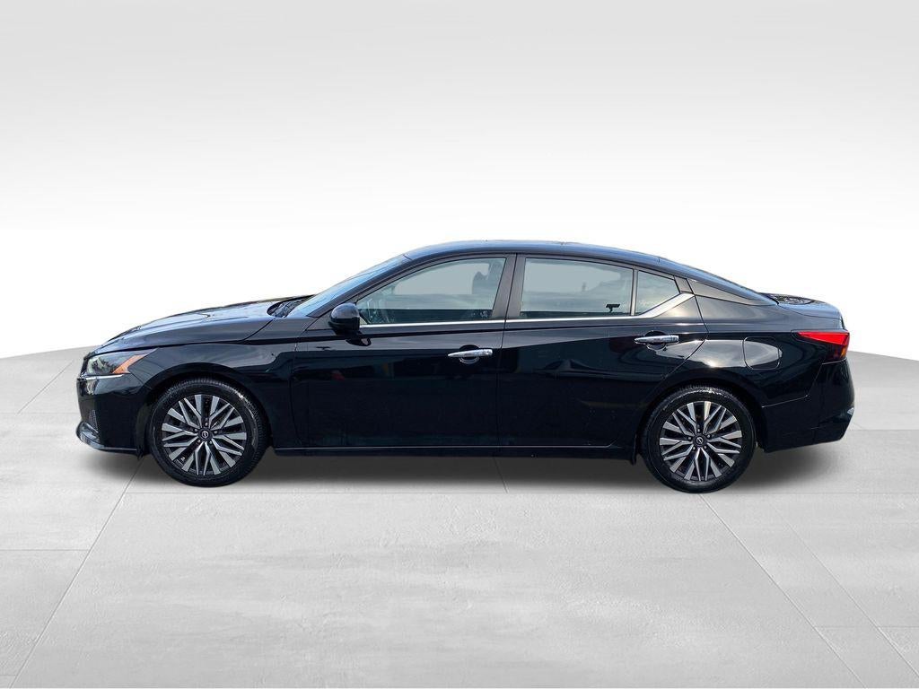 2023 Nissan Altima SV FWD