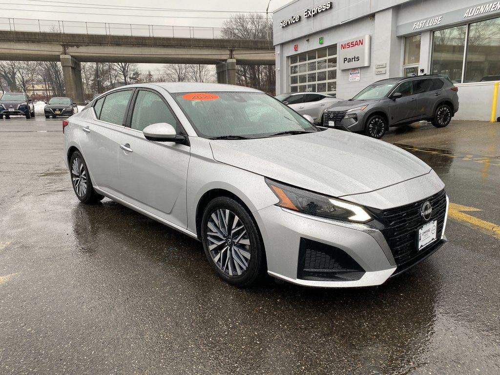 2023 Nissan Altima SV FWD