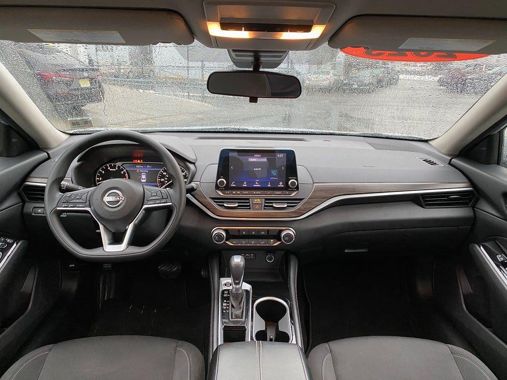 2023 Nissan Altima SV FWD