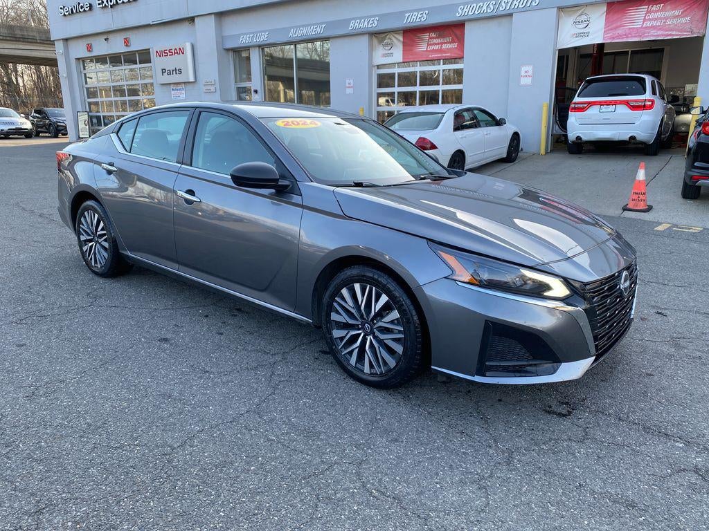 2024 Nissan Altima SV FWD