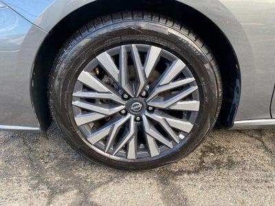 2024 Nissan Altima SV FWD