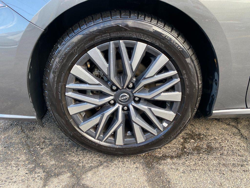 2024 Nissan Altima SV FWD