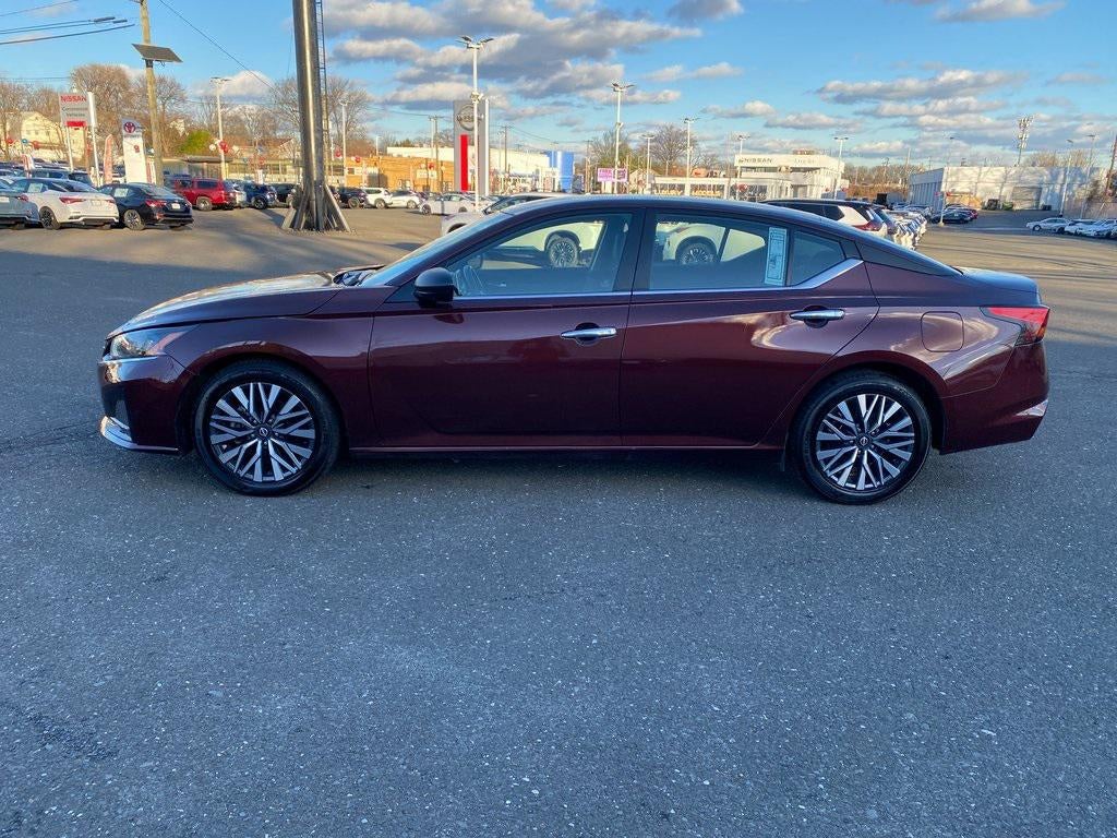 2024 Nissan Altima SV FWD