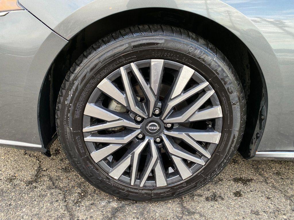 2023 Nissan Altima SV FWD