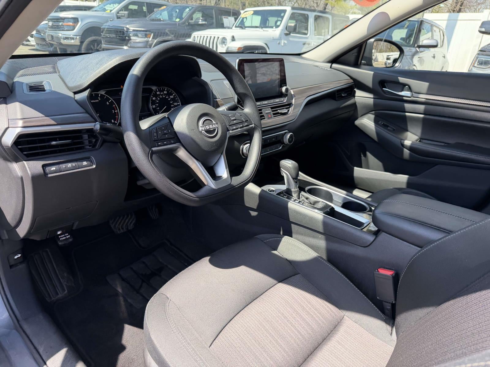 2024 Nissan Altima SV FWD