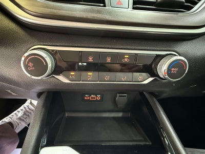 2024 Nissan Altima SV FWD