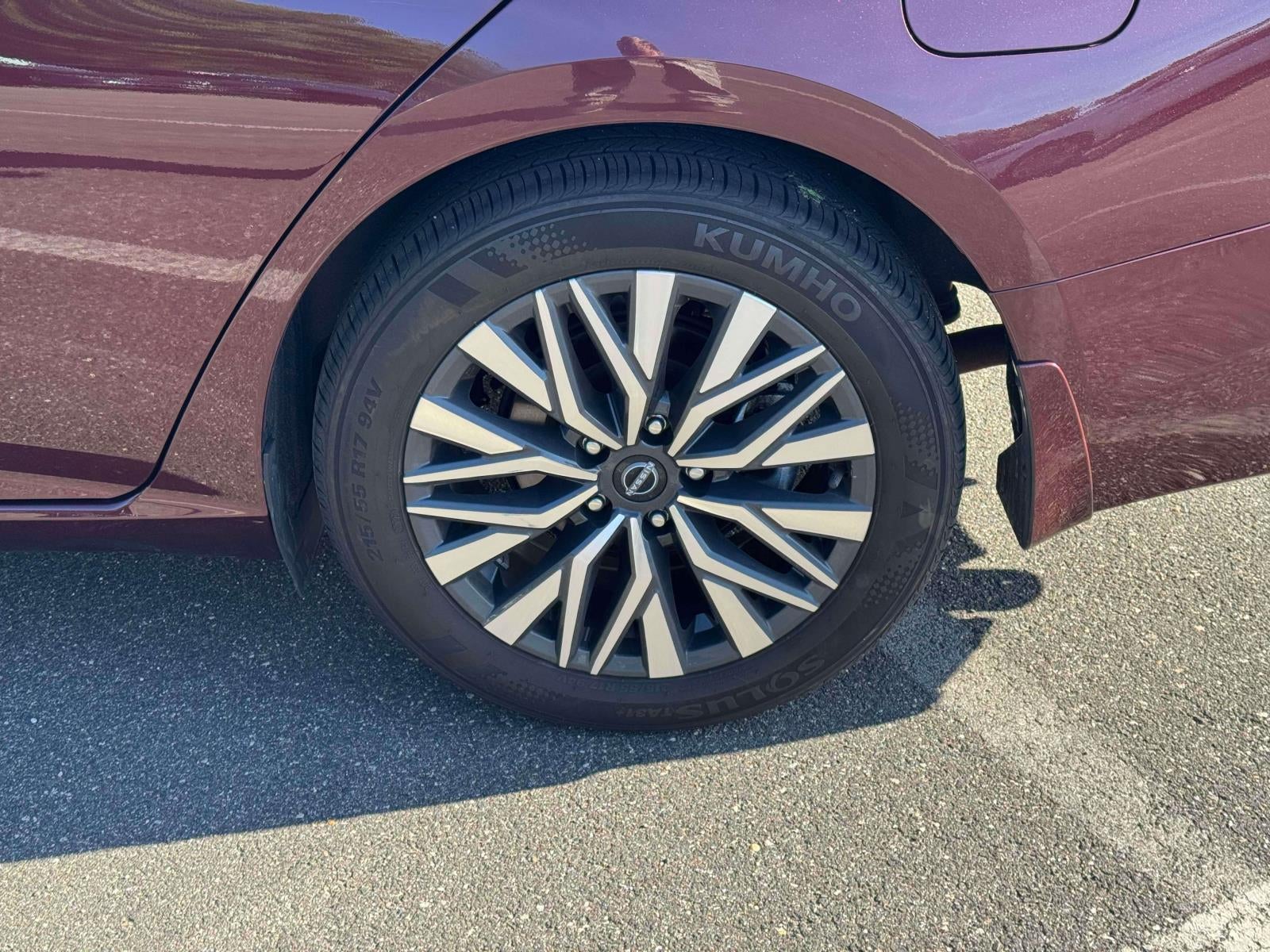 2024 Nissan Altima SV FWD