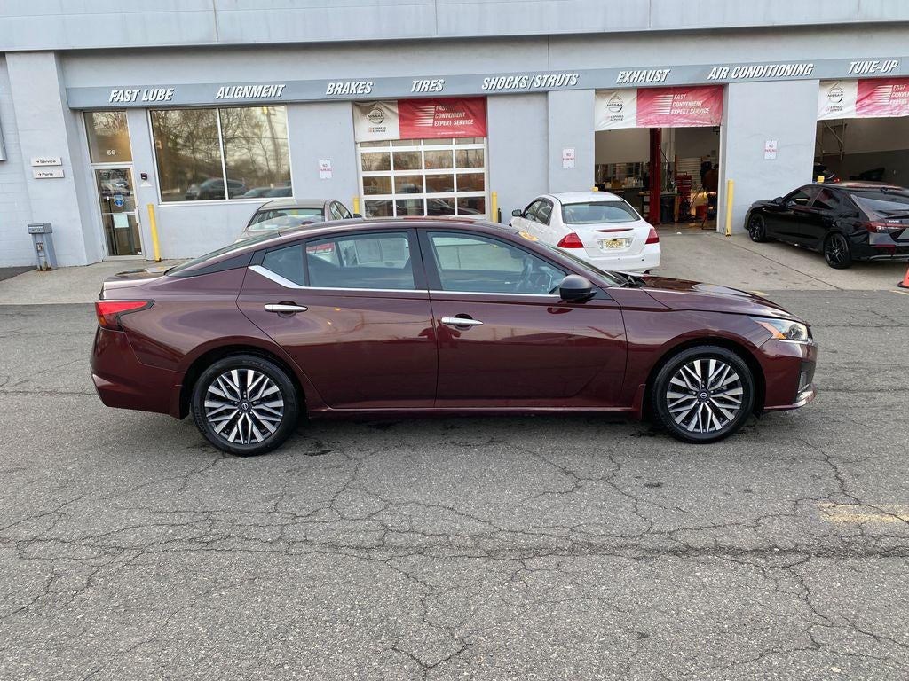 2024 Nissan Altima SV FWD