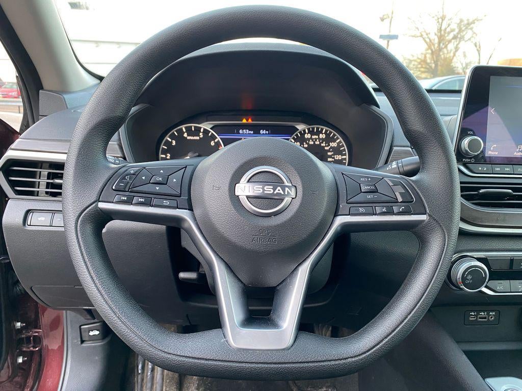 2024 Nissan Altima SV FWD