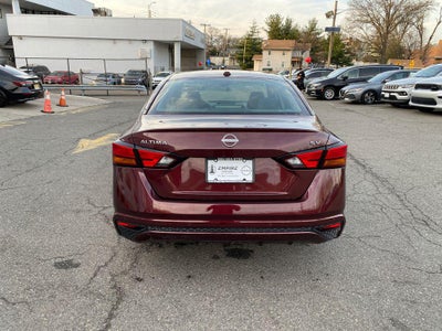 2024 Nissan Altima SV FWD