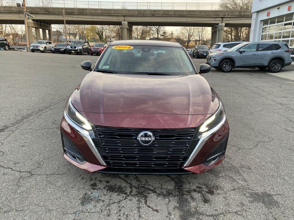 2024 Nissan Altima SV FWD