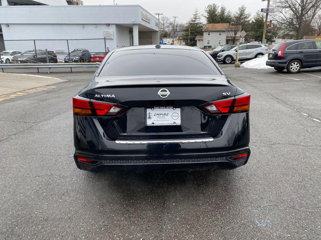 2021 Nissan Altima SV FWD